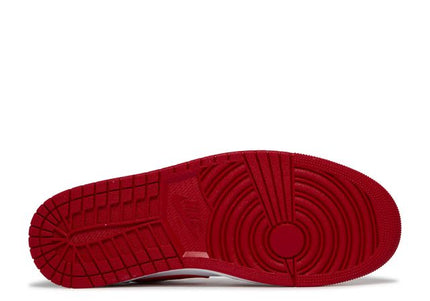 Jordan 1 Low Bulls