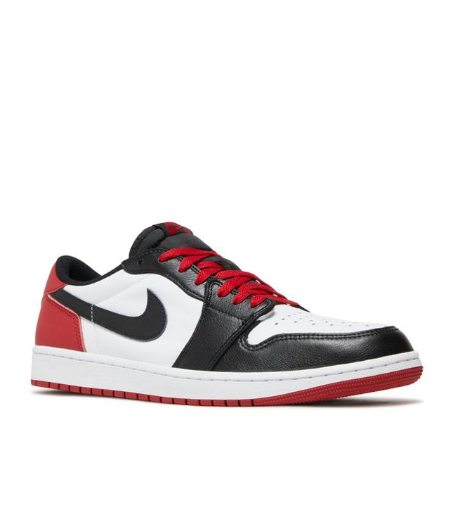 Jordan 1 Retro Low OG Black Toe (2023)