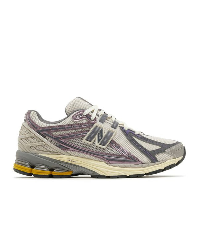 New Balance 1906R Licorice