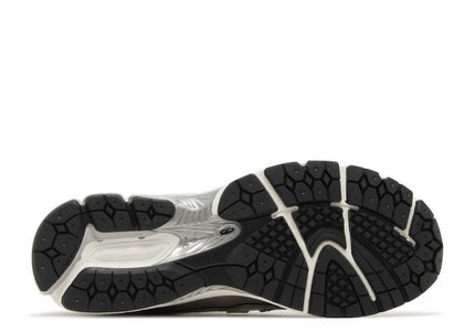 New Balance 1906R Silver Black