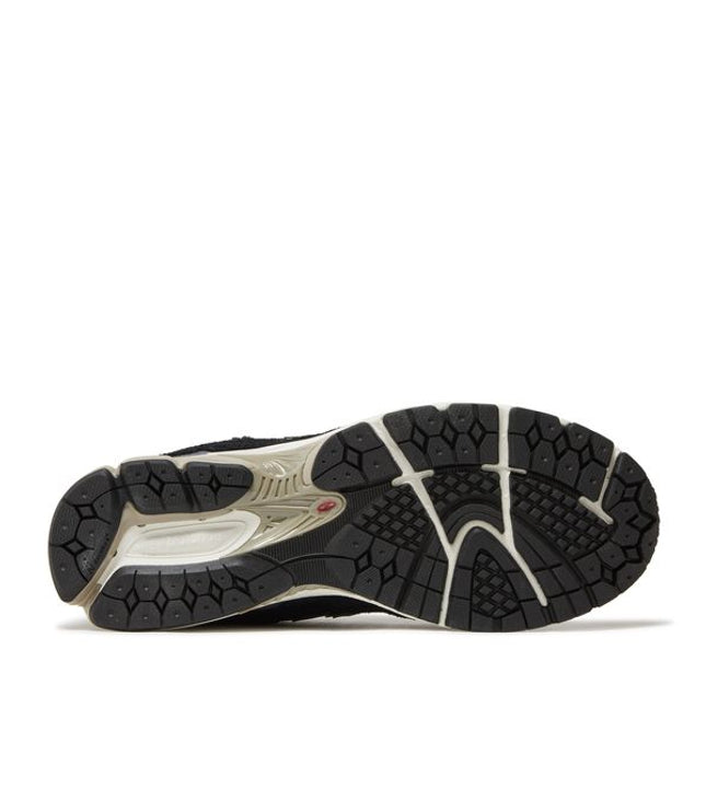 New Balance 2002R Protection Pack Black Grey