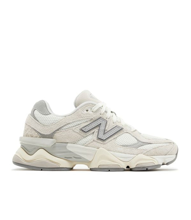 New Balance 9060 Moonbeam Sea Salt