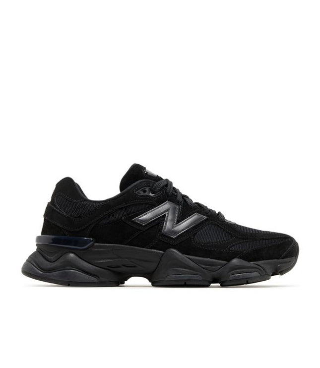 New Balance 9060 Triple Black