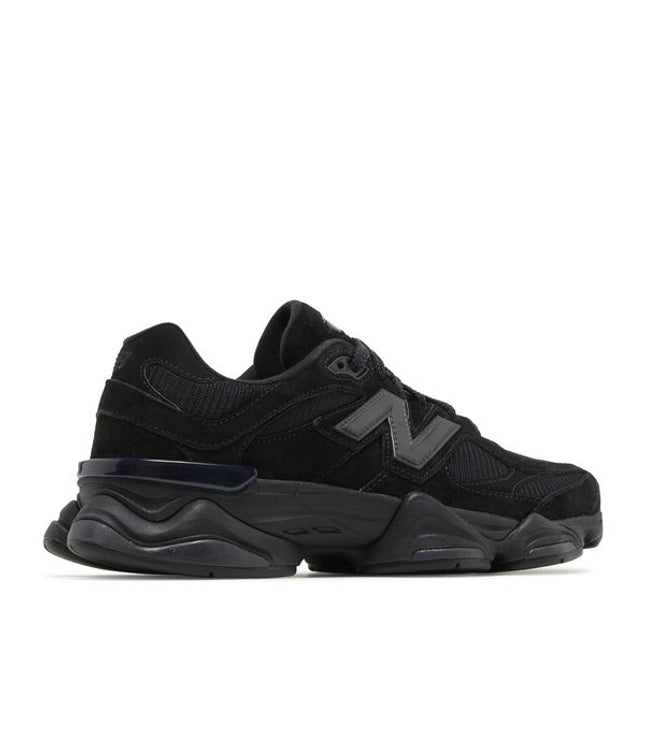 New Balance 9060 Triple Black