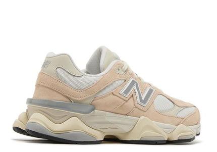 New Balance 9060 Vintage Rose