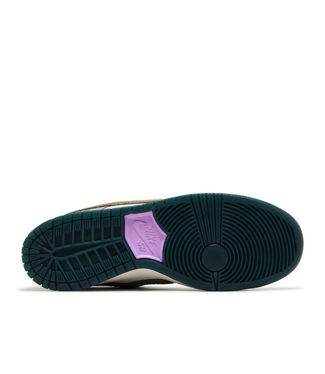 Nike SB Dunk Low Alexis Sablone Chameleon