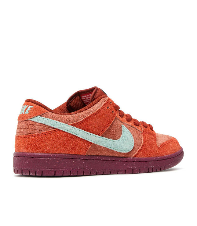 Nike SB Dunk Low Mystic Red Rosewood