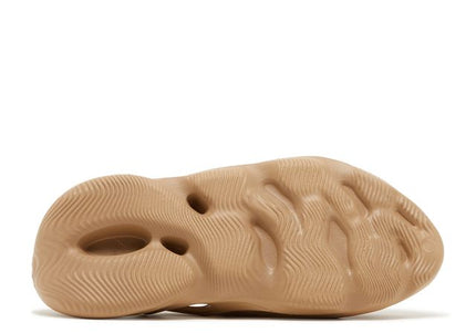 adidas Yeezy Foam RNR Clay Taupe